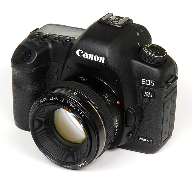 Canon EOS 5d mark ii с объективом Canon EF 50mm/1.4